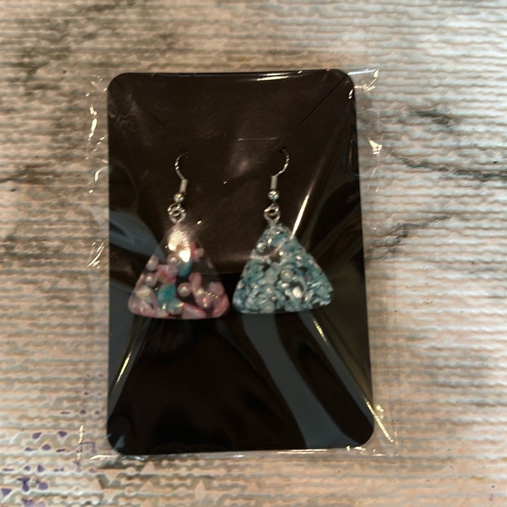 Abstract Dangle Earrings - Picture 2 of 4